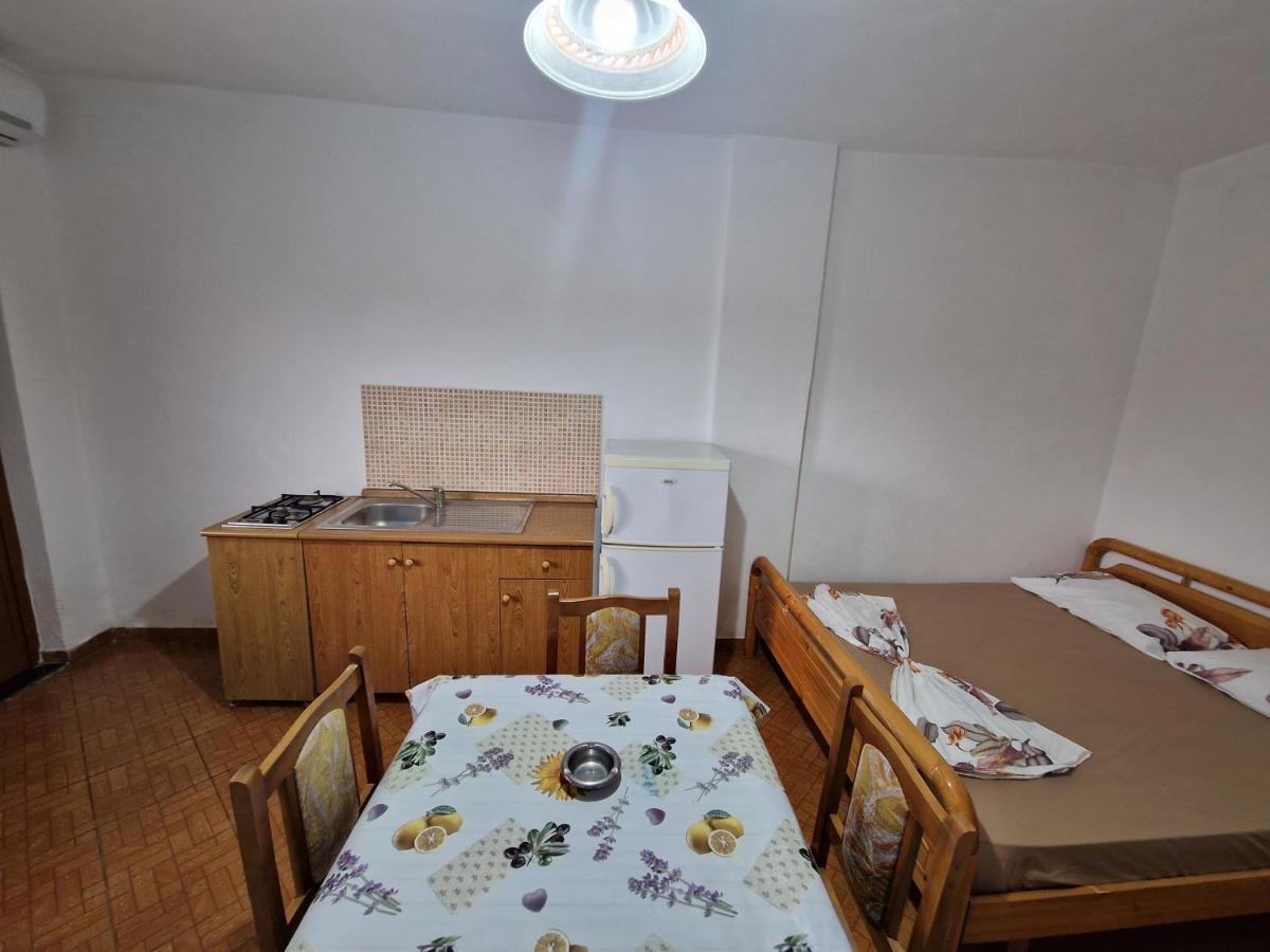 Guest House "Pisha" Durres Luaran gambar