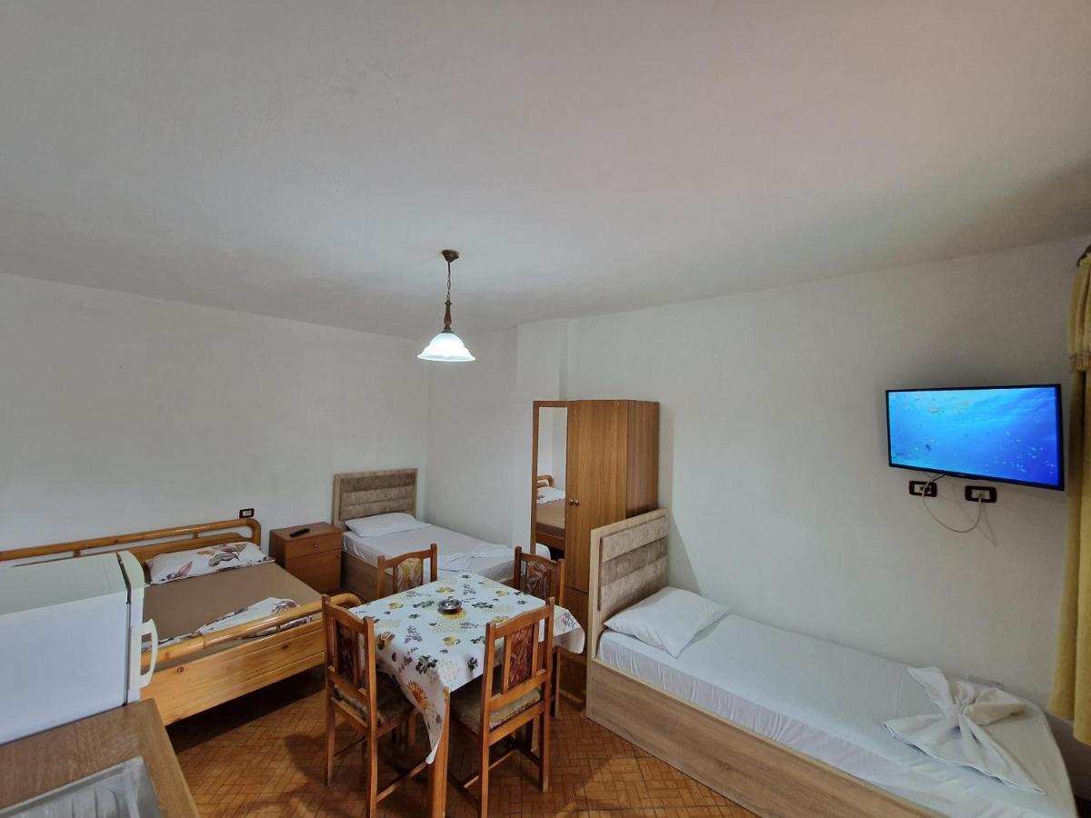 Guest House "Pisha" Durres Luaran gambar