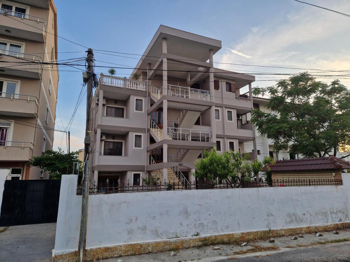 Guest House "Pisha" Durres Luaran gambar