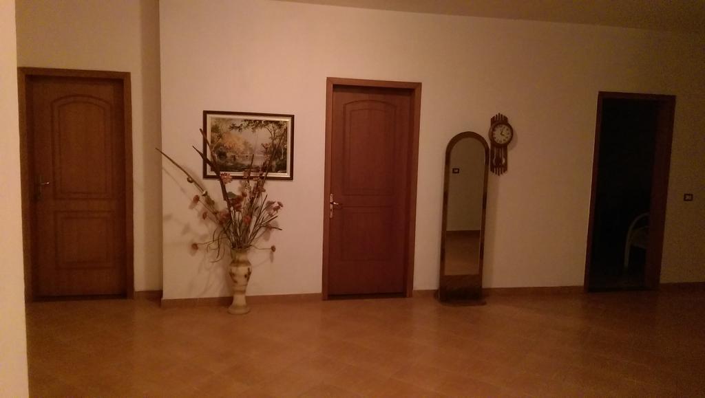 Guest House "Pisha" Durres Luaran gambar