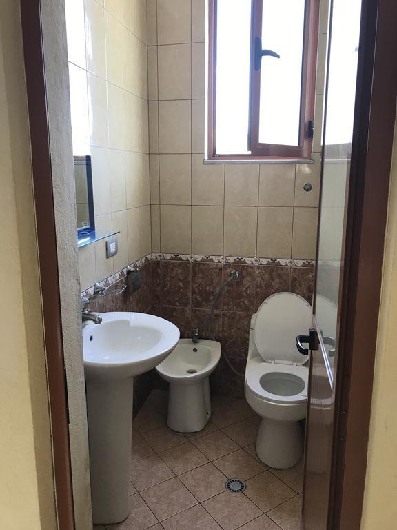 Guest House "Pisha" Durres Luaran gambar