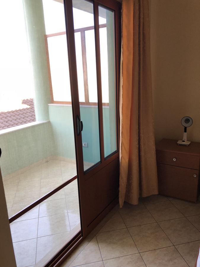Guest House "Pisha" Durres Luaran gambar