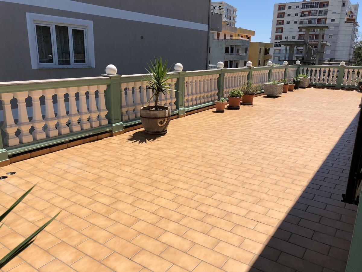 Guest House "Pisha" Durres Luaran gambar